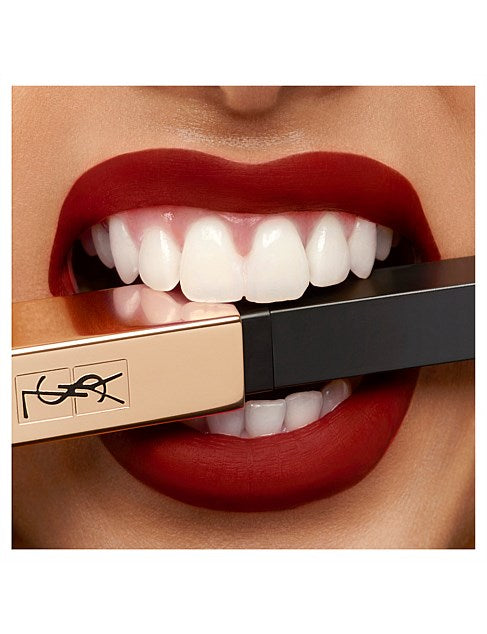 Contrary Fuchsia Yves Saint Laurent The Slim Lipstick Yves Saint